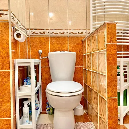 Csengery Spacious Ac Wifi Apartamento