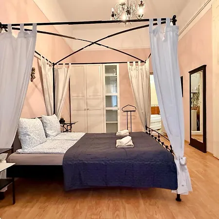 Csengery Spacious Ac Wifi Budapest