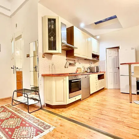 Apartmán Csengery Spacious Ac Wifi Budapešť