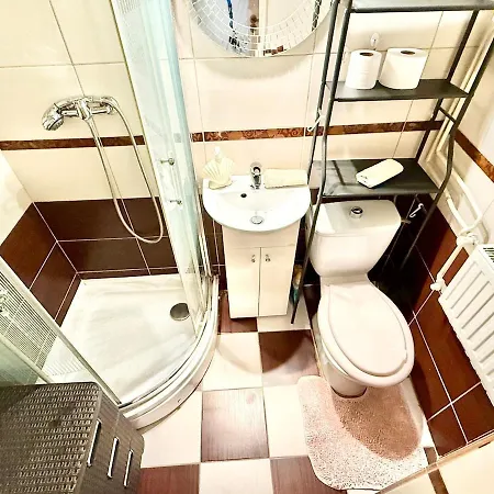 Csengery Spacious Ac Wifi Apartmán