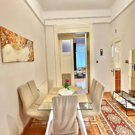 Apartamento Csengery Spacious Ac Wifi Budapest